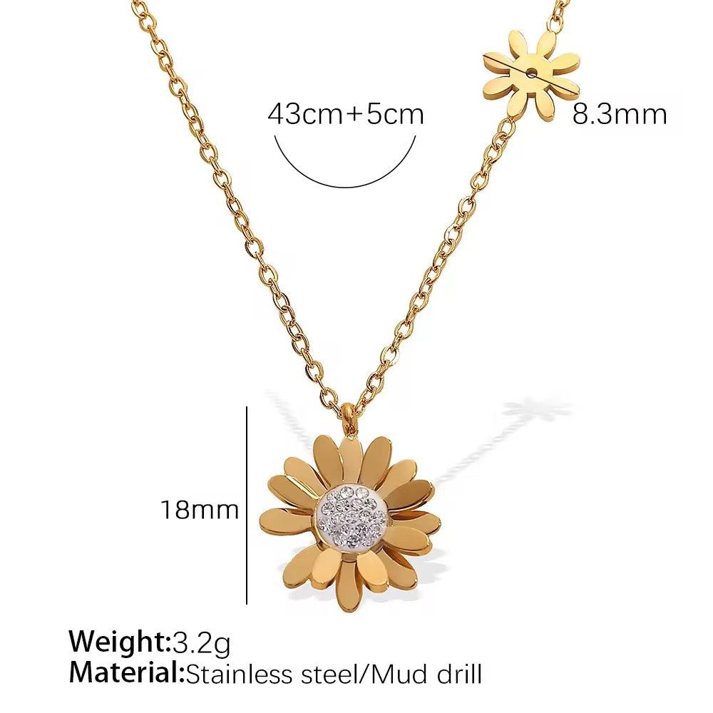 Glitzy Daizy Necklace
