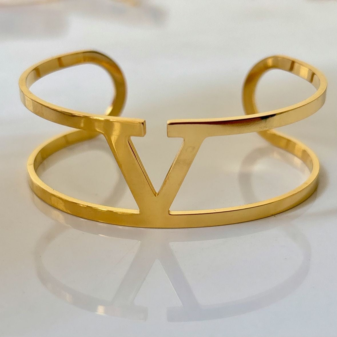 Luxe V Statement Cuff -18K