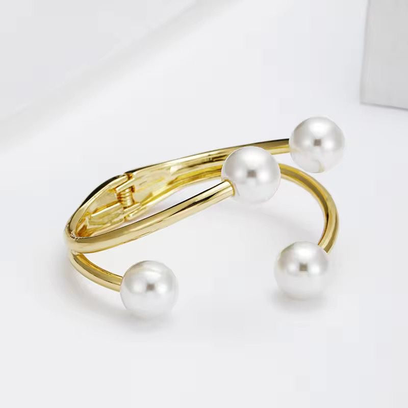 Perlée Cuff