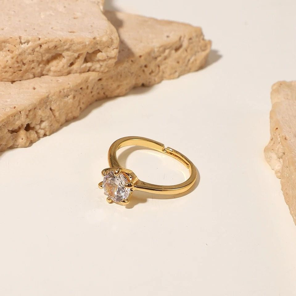 Anatasia Solitiare Ring -Adjustable