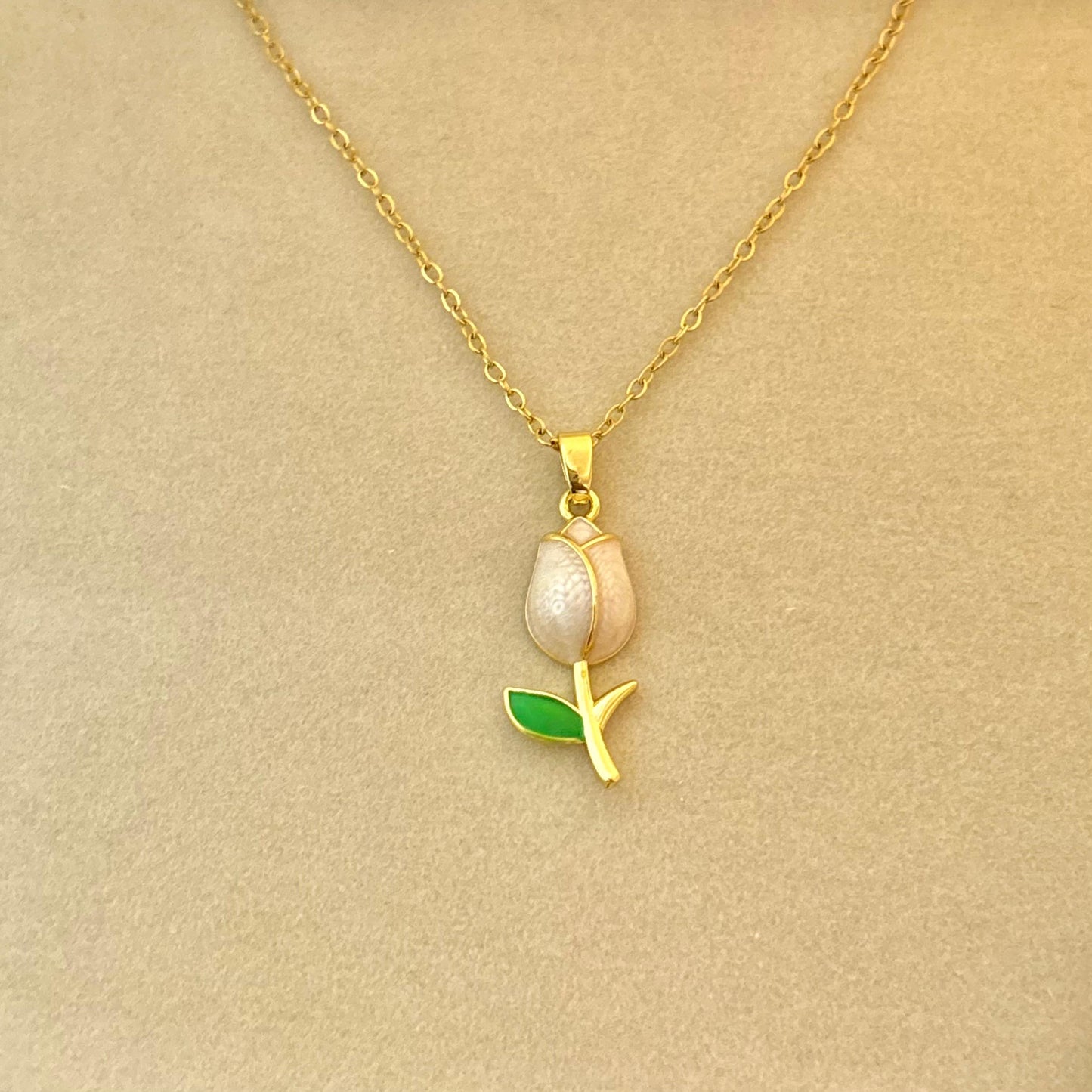 Tulip Necklace