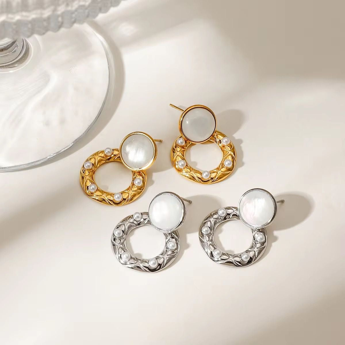 Pearle Shelly Studs