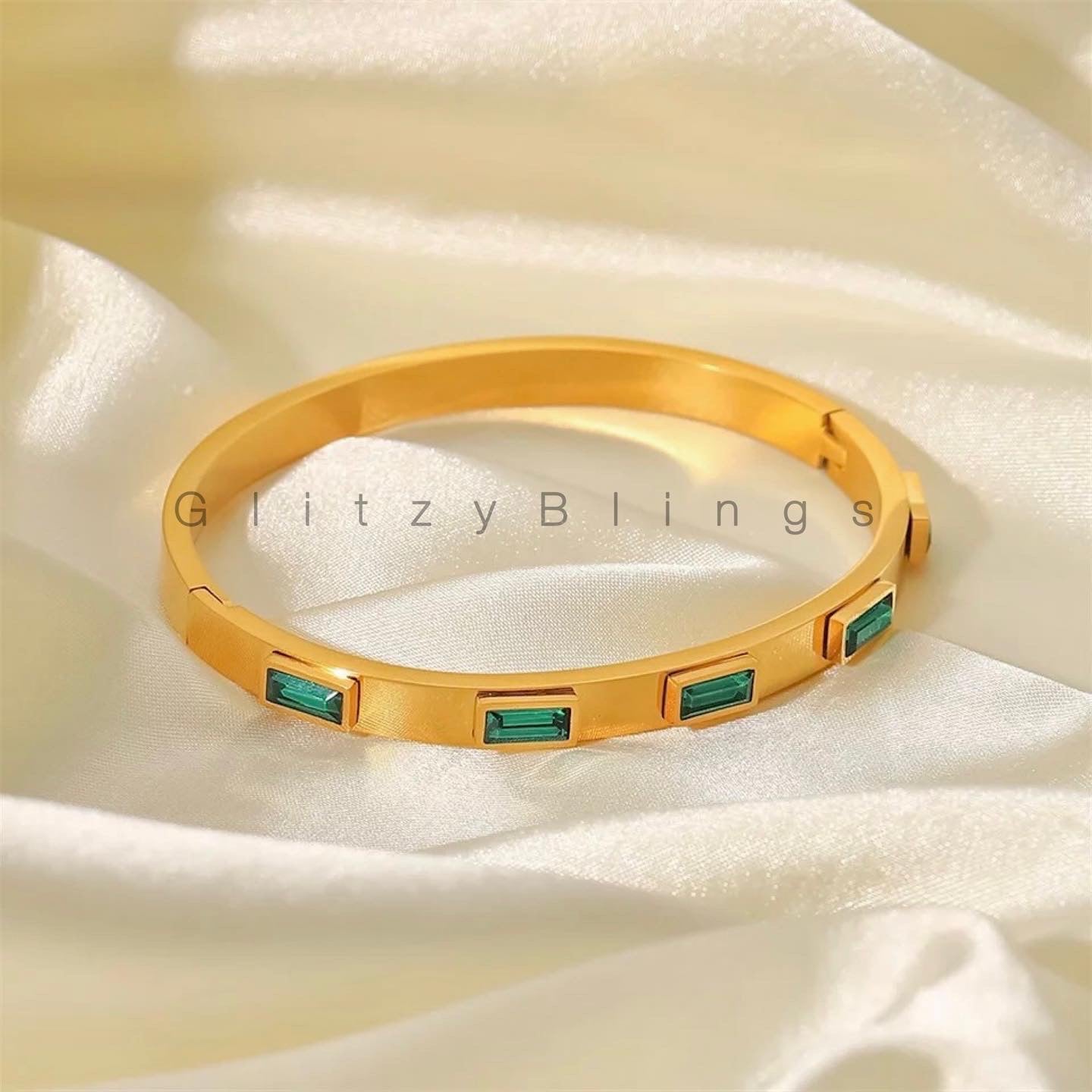 E94D89B5-E782-4364-9783-96352A0E67D0