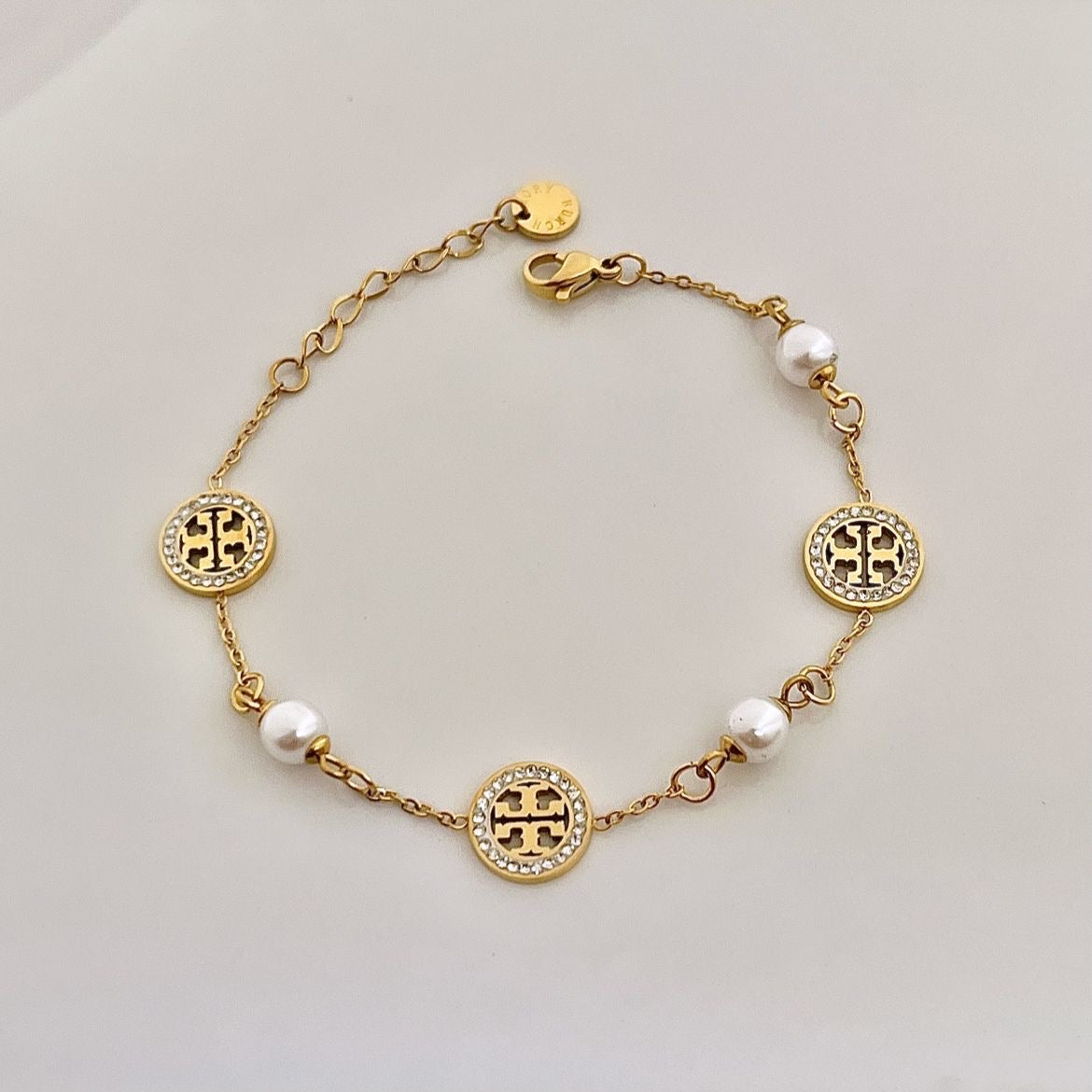 Diamanté Pearle Miller Charm Bracelet