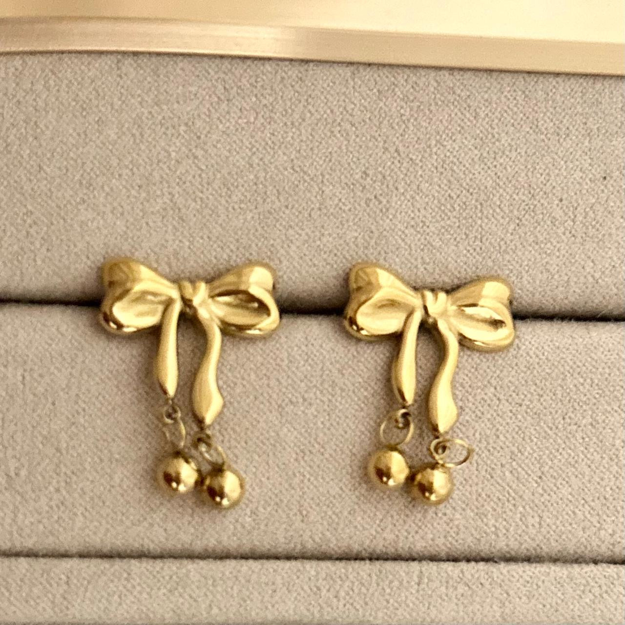 Bow Dangler Studs