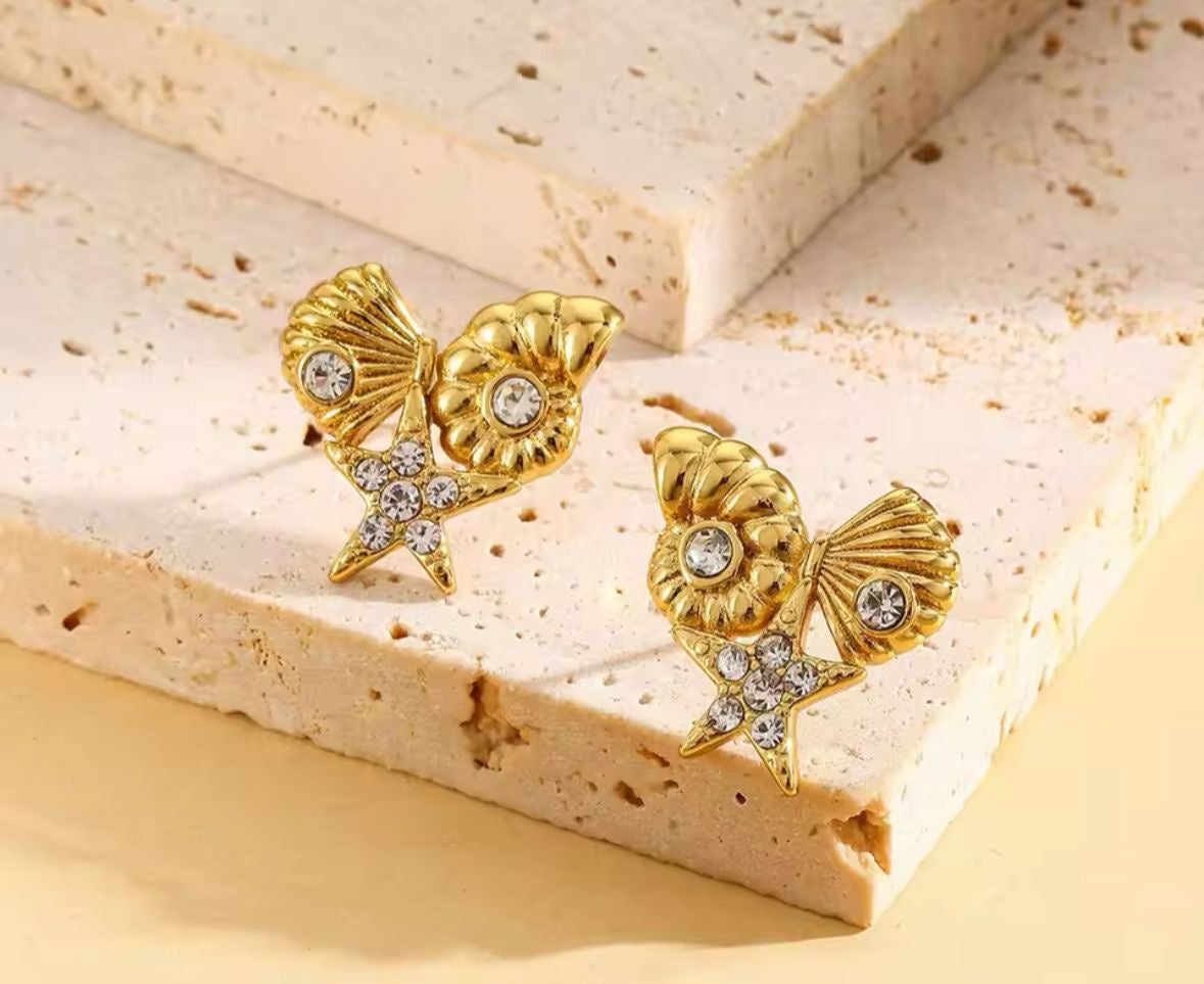 Oceanic Serenade Studs -18K