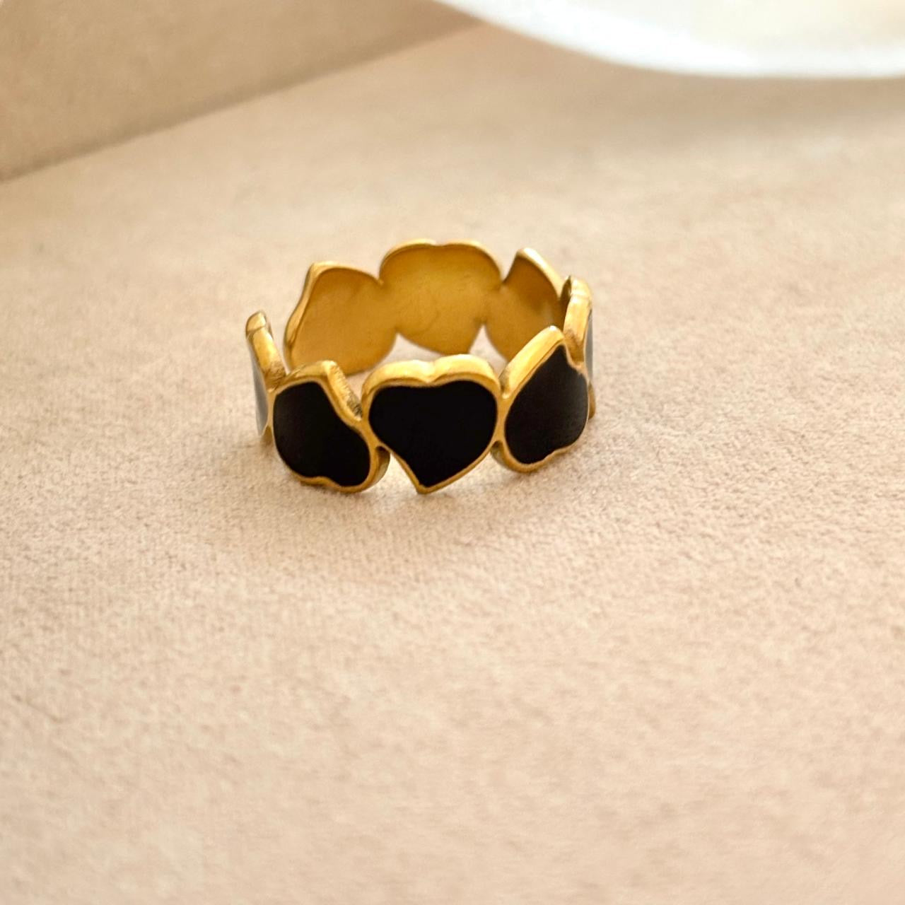 Hearty Loops Open Ring -Black