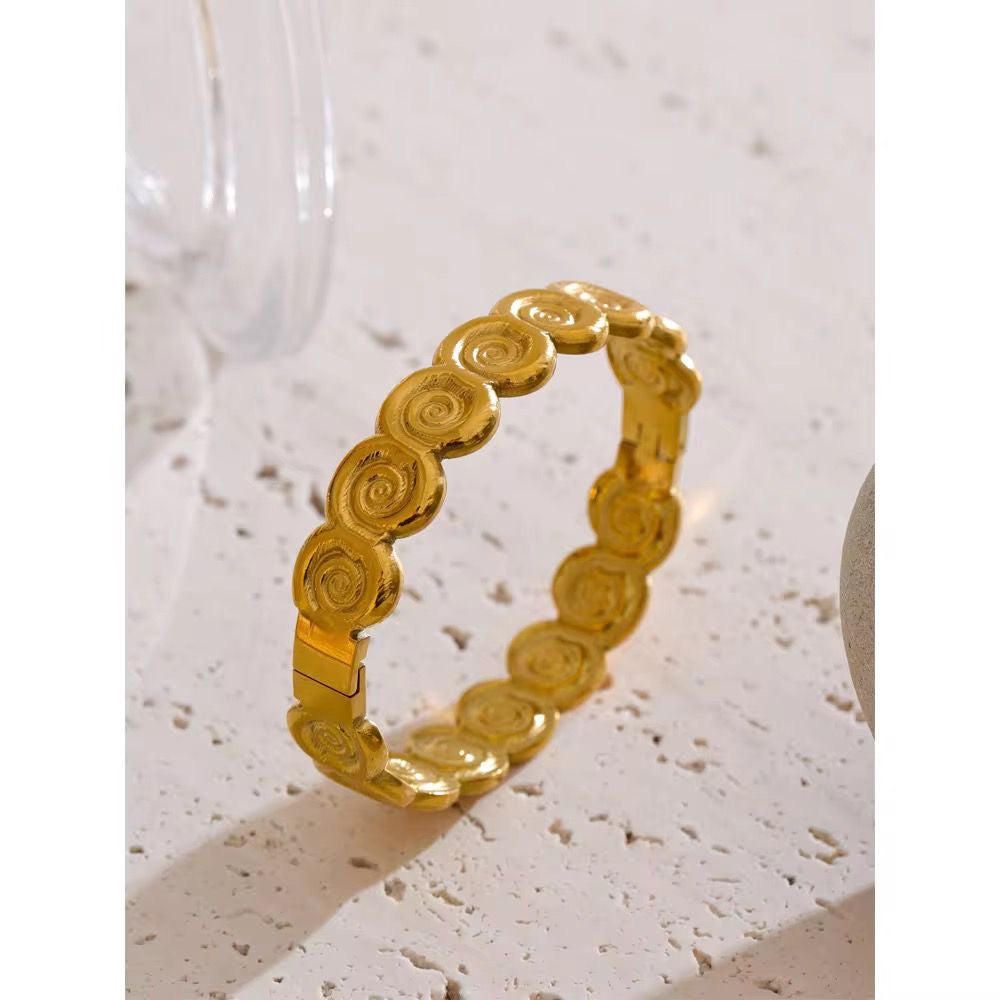 Summer Tide Gold Bracelet