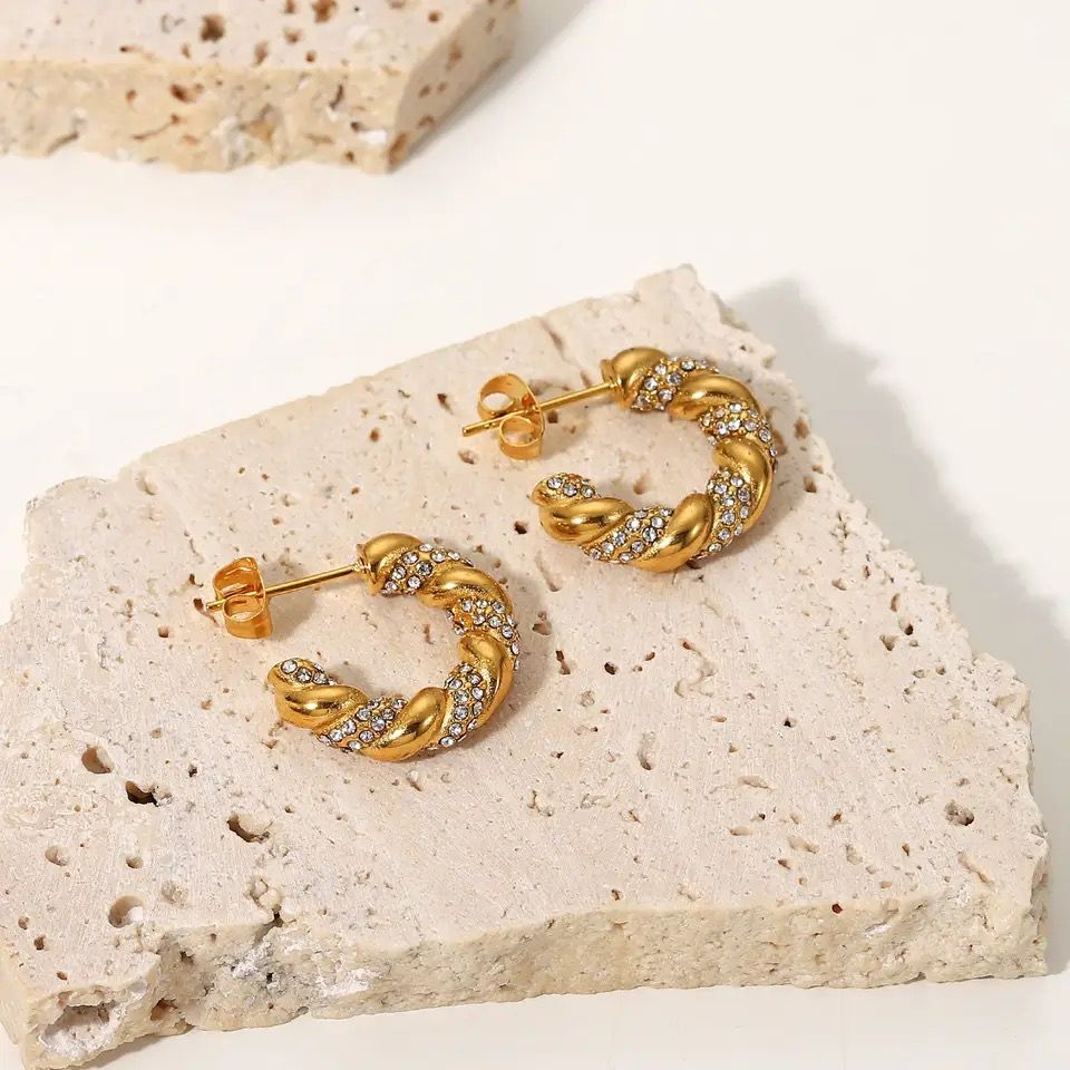 Cz Crossiant C Hoops
