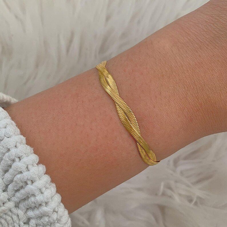 Lana -Twisted Bracelet