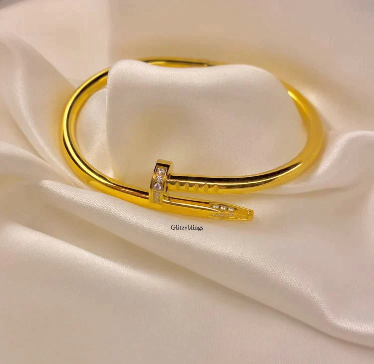 Luxe Zircon Nail Bracelet