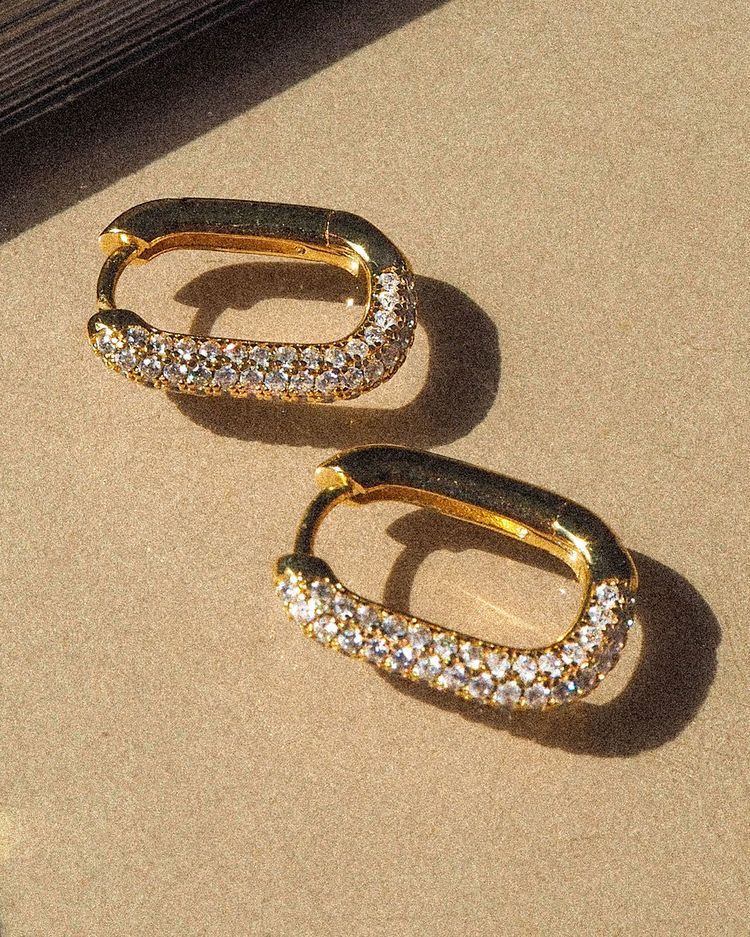 Layla Hoops -Two Way