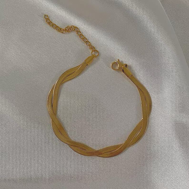 Lana -Twisted Bracelet