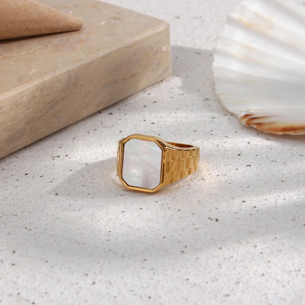 Goddess Pearl Signet Ring