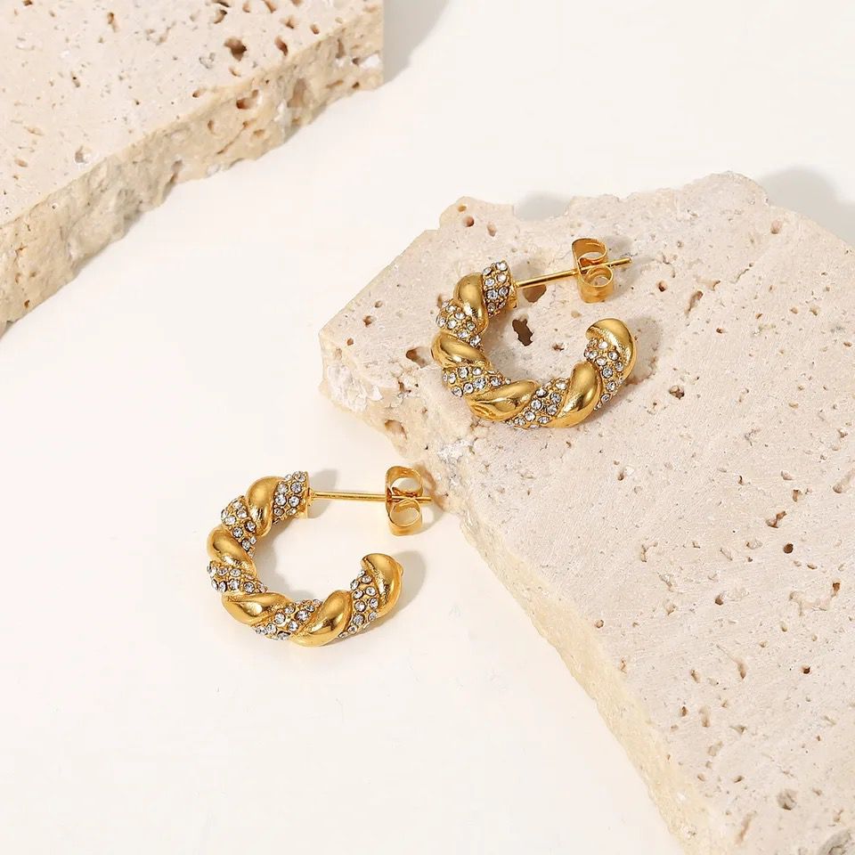 Cz Crossiant C Hoops