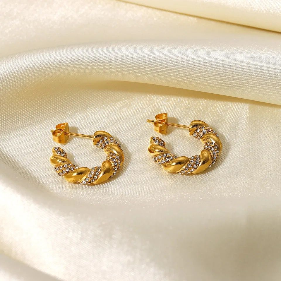 Cz Crossiant C Hoops