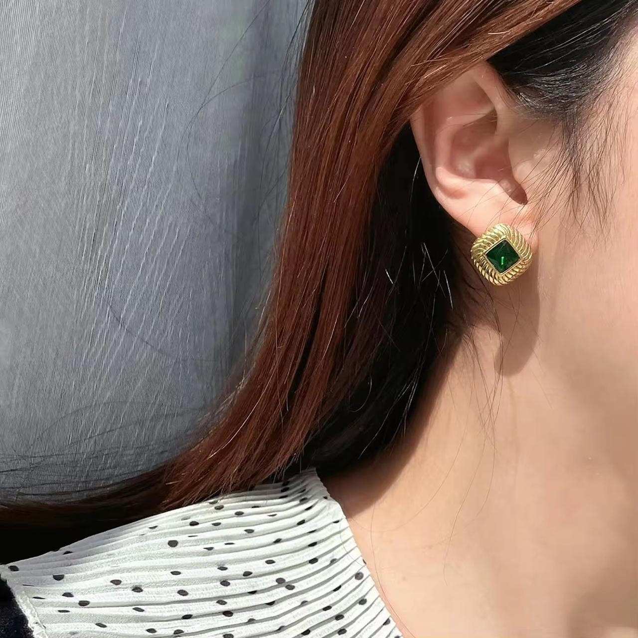 Emerald Fiorella Studs -18K