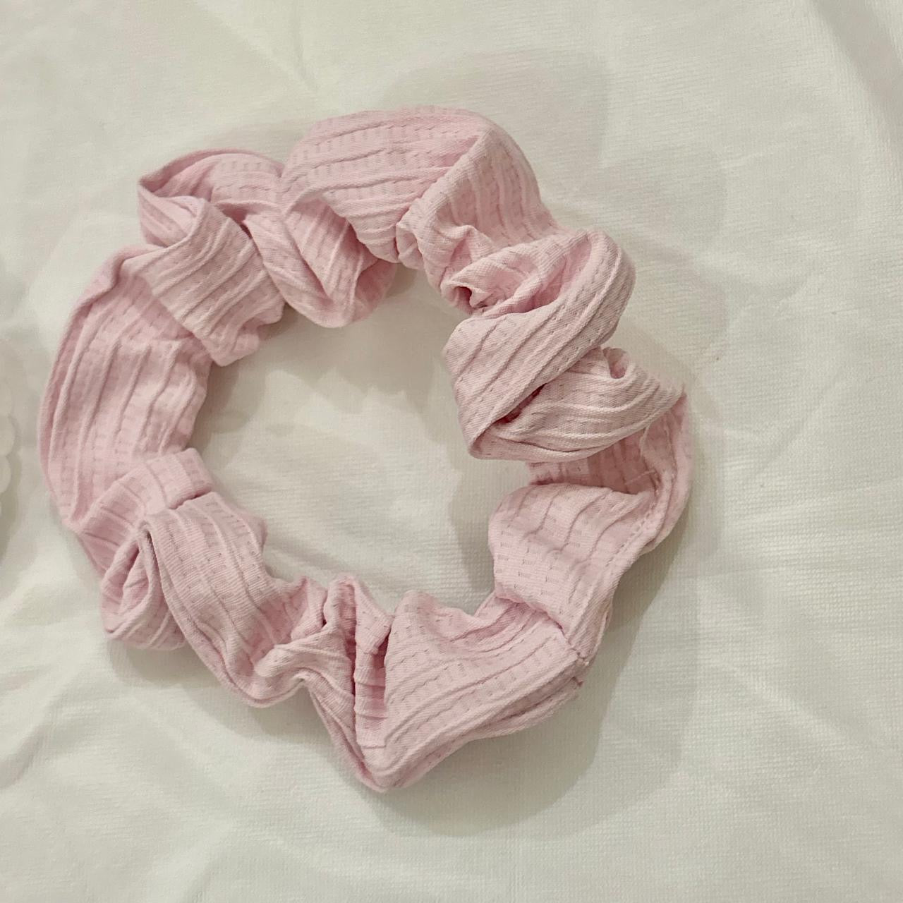 Hair Set -Baby Pink (Scrunchie + Hair Tie)