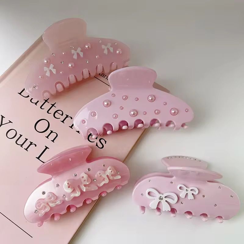Pearl In Pink Claw Clip