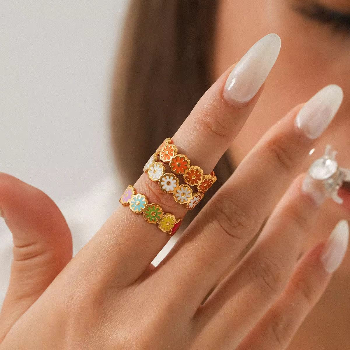 Daisy Bloom Ring -Peachy Keen