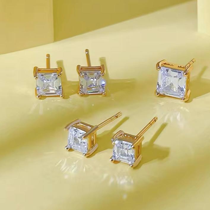 Crushed Ice Diamond Studs- 8A Zircons | Cushion Cut