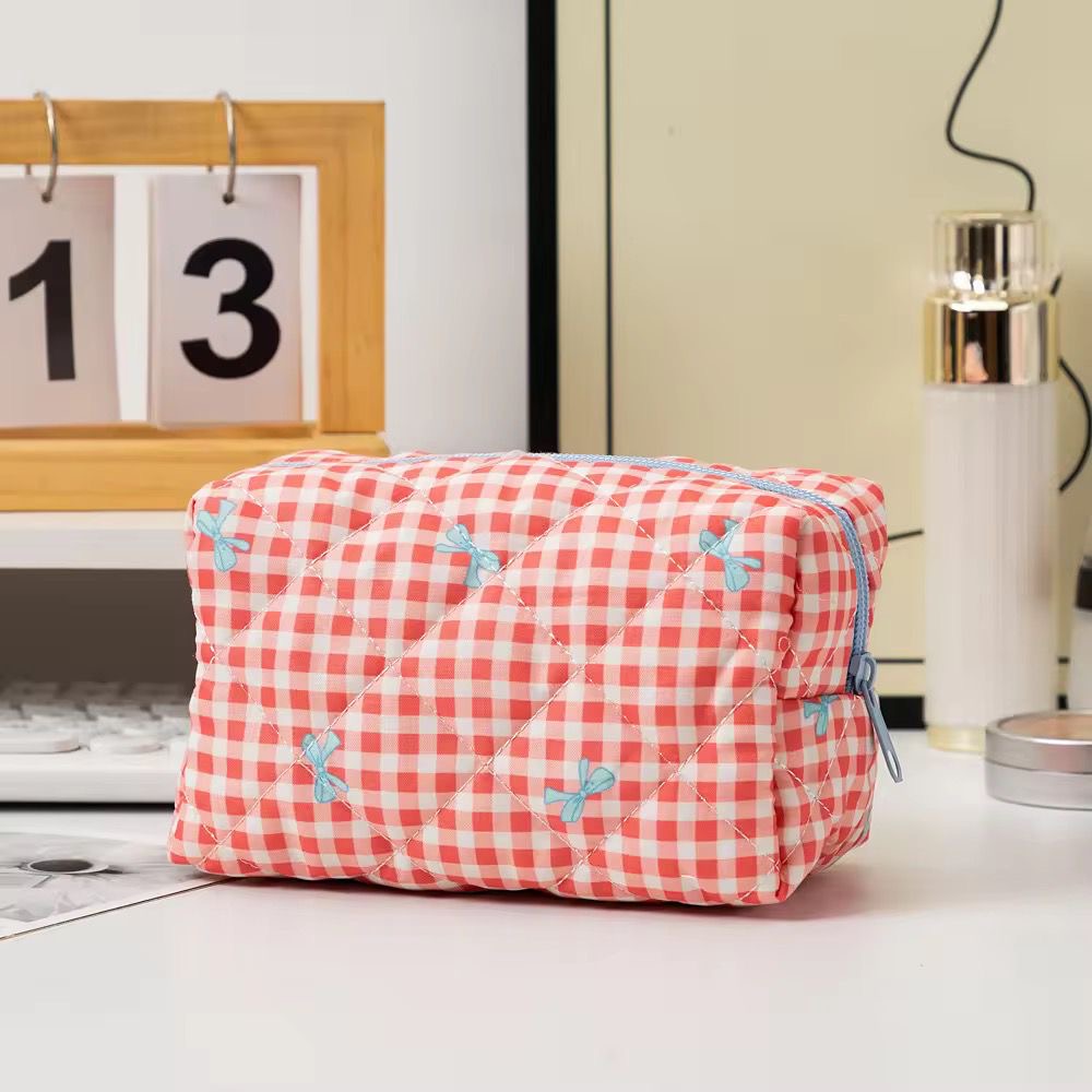 Bow Checkered Quilted Travel X Make Up Bag