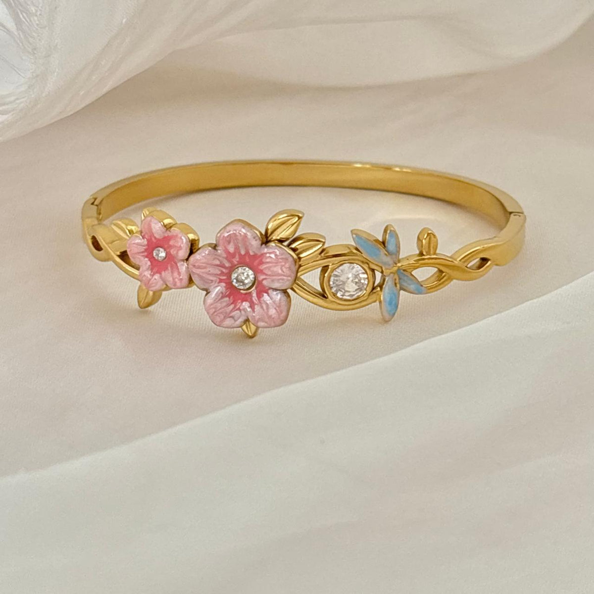La Gardenia Bracelet