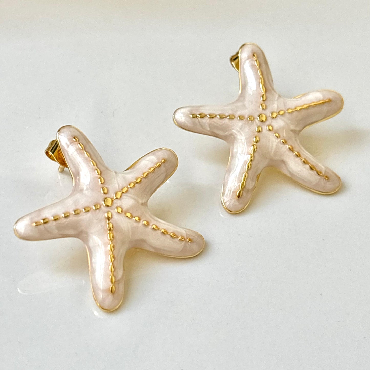 Starlétta Studs -Pearly White