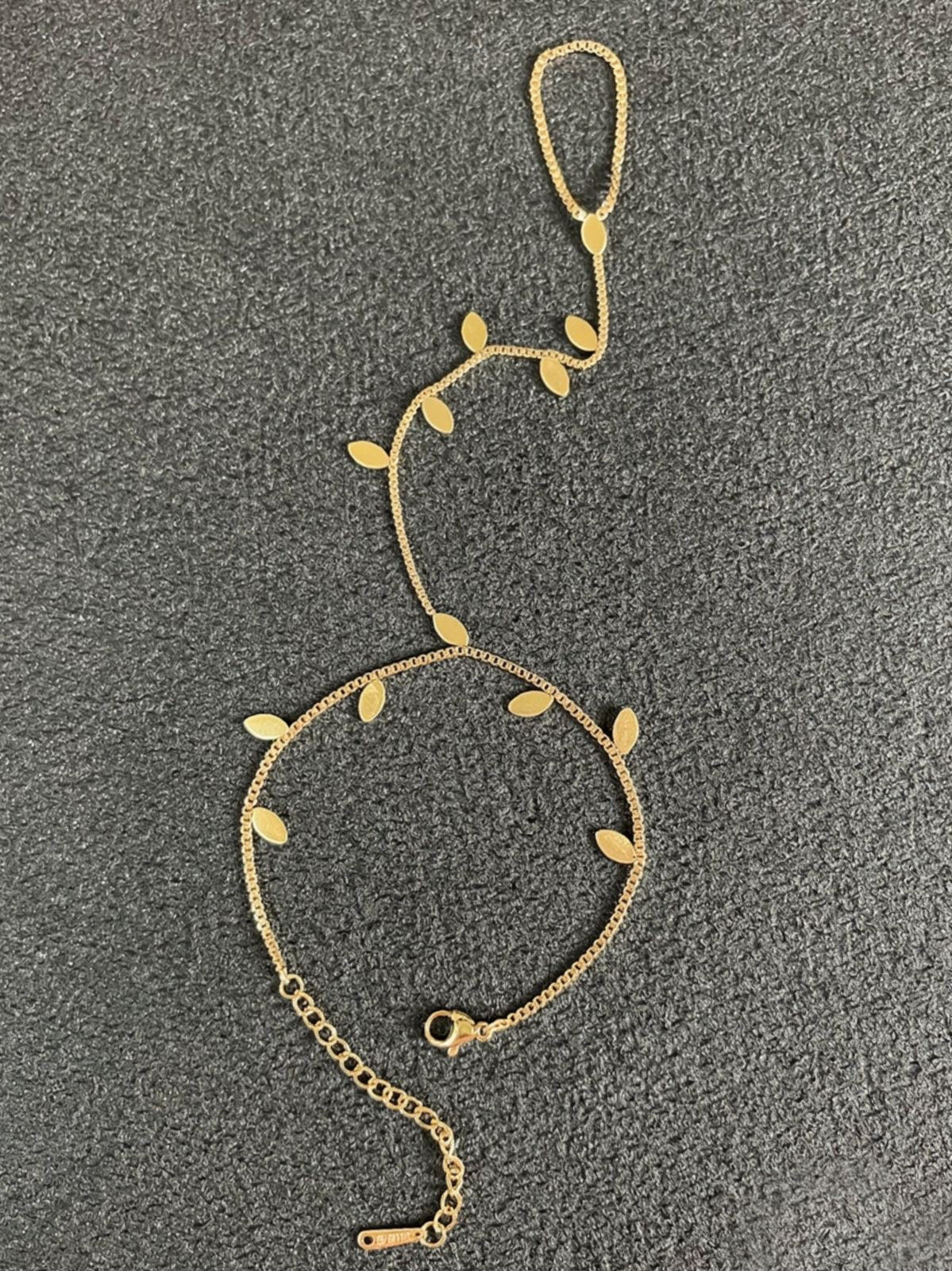 Leafy Affair Hand Chain
