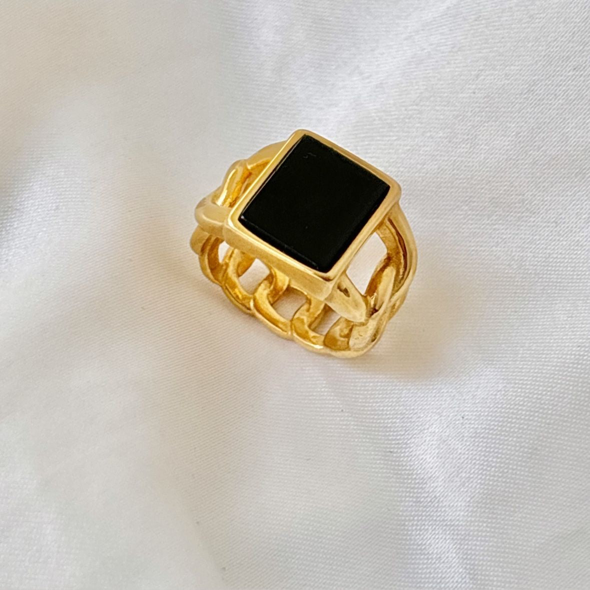 OG Noir Curb Ring -18K