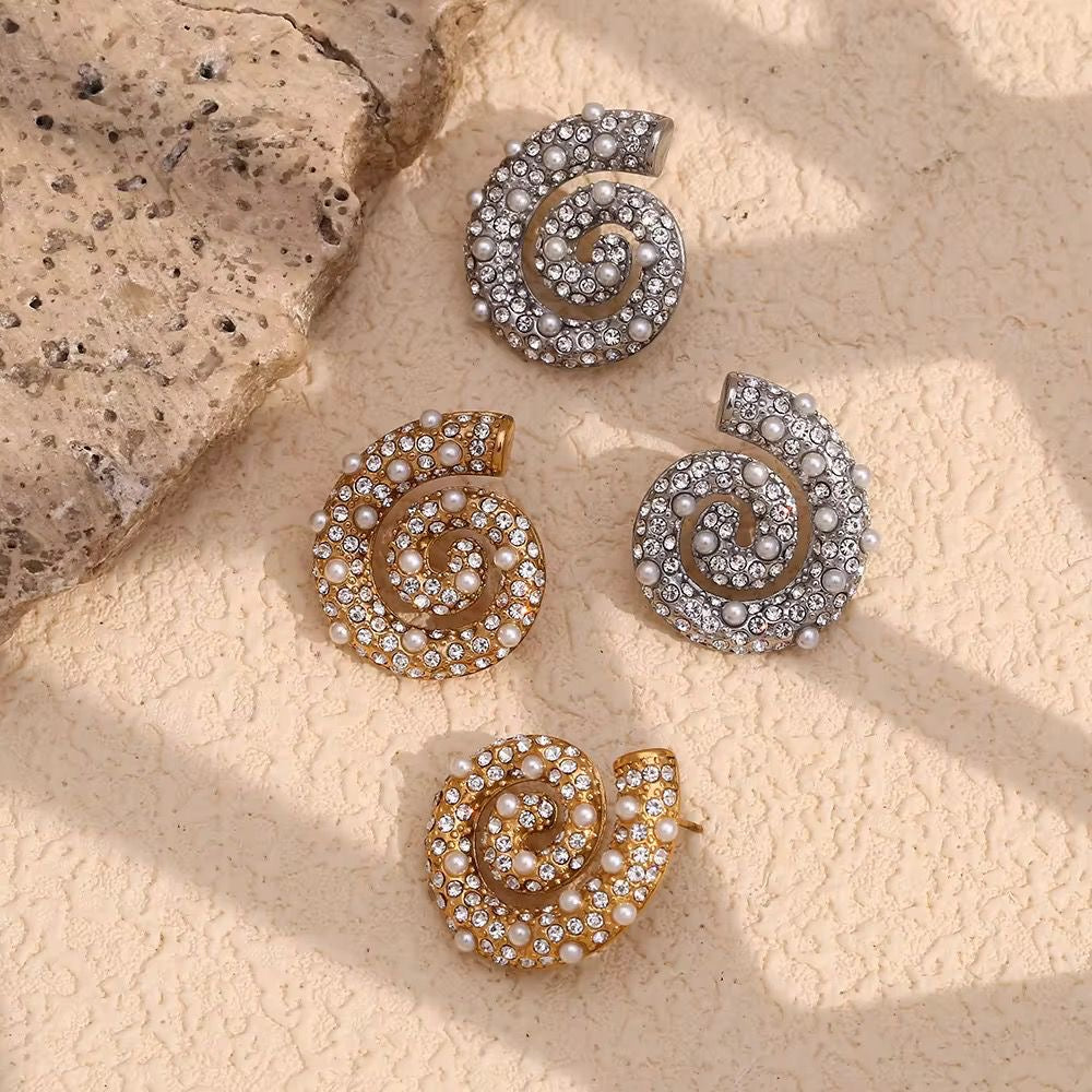 Blingy LUX Shell Studs