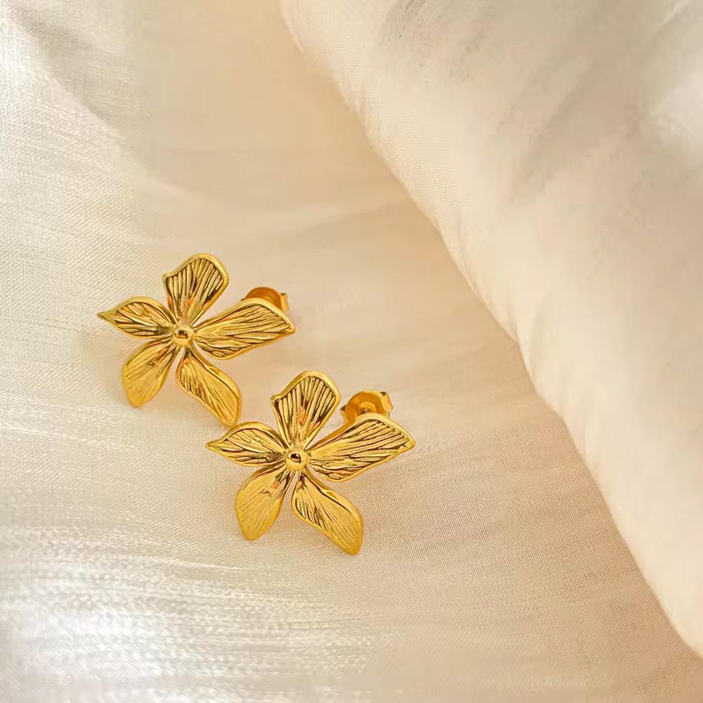 Island Flora Studs