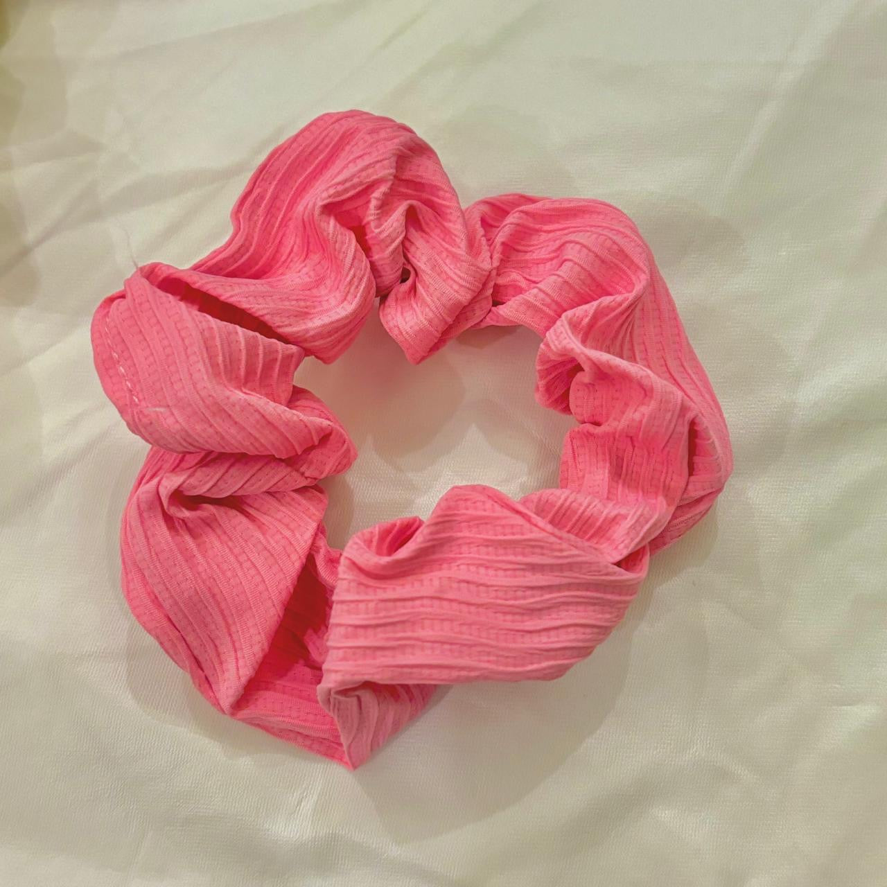 Poppy Crinkle Textured Scrunchie