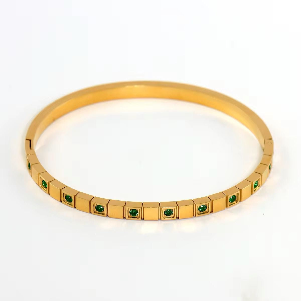 Regina Emerald -18K