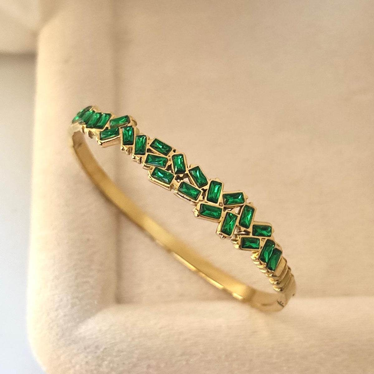 Emerald Dynasty Bracelet