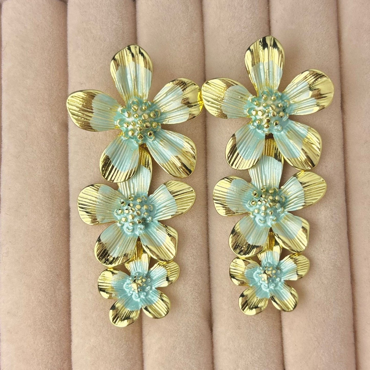 Daisy Vacay Studs -Blue