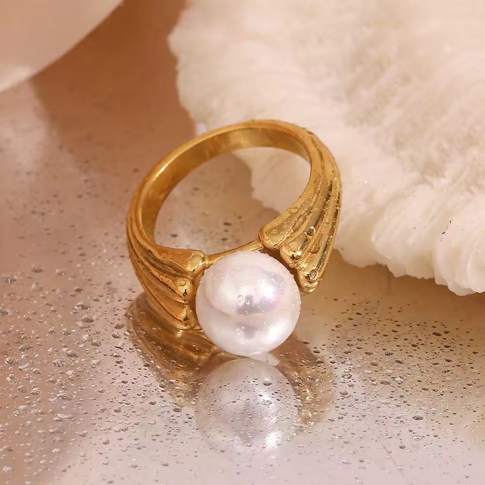 Pearl Ring