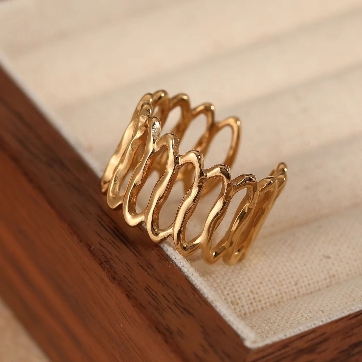 Crinkled Ring