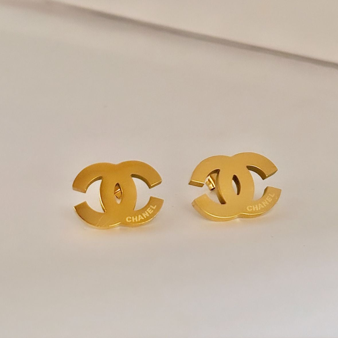 CC Vintage Classic Studs -18K