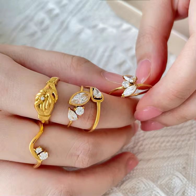 Elan Diamond Ring