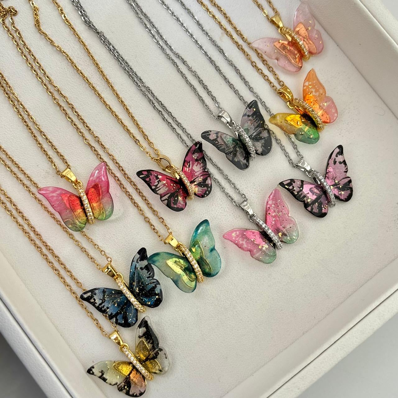 Luna Crystal Mariposa Necklace -18K