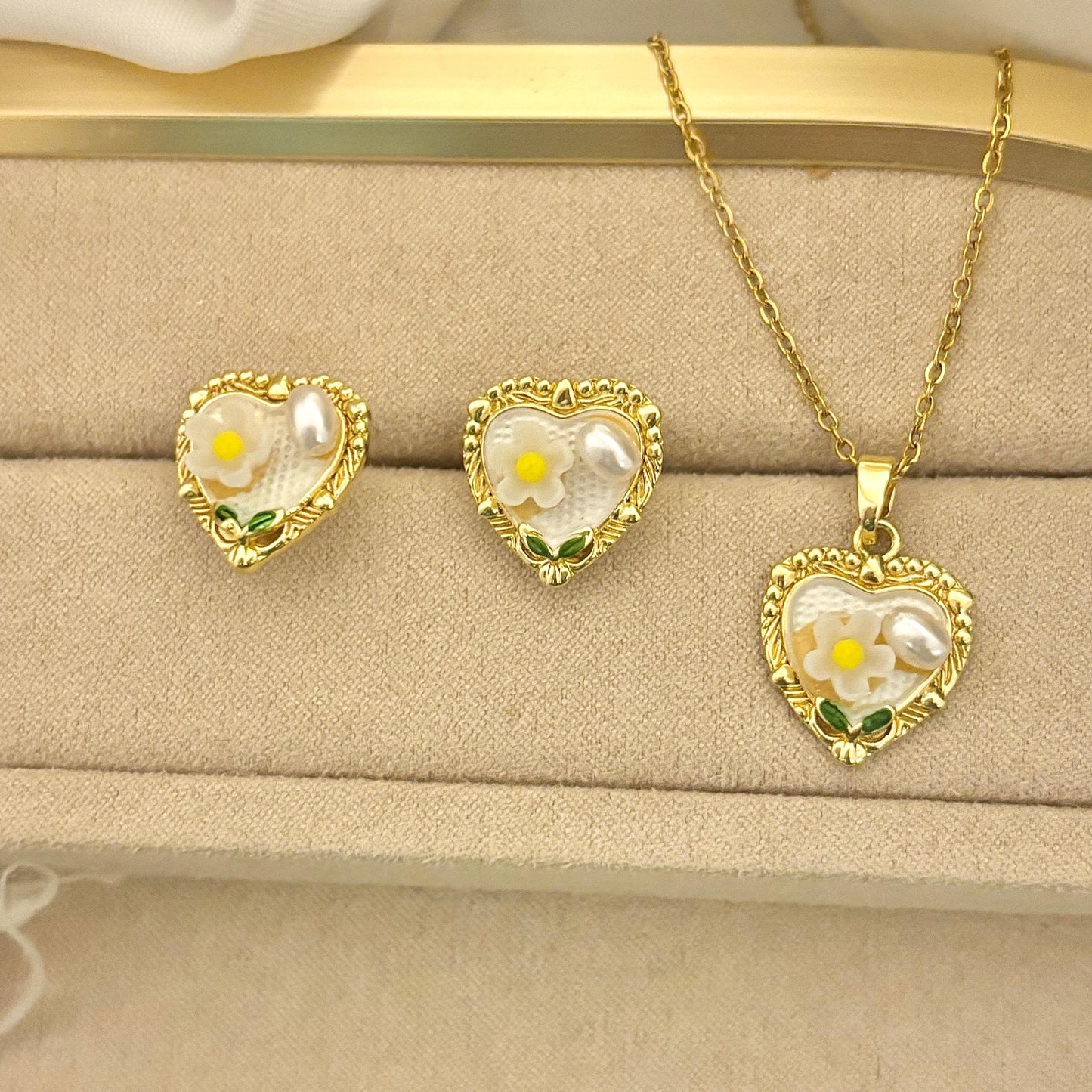 Fluer Set -White