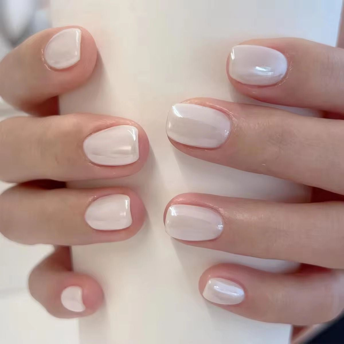 White Glazed Gel Press On Squaroval Nails