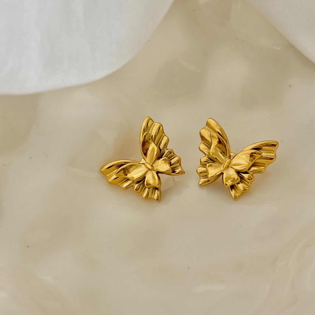 Mariposa Studs