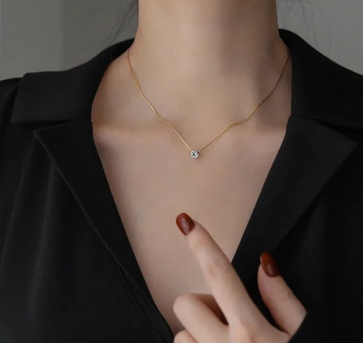 Diamond Solitaire 6 Claws Necklace