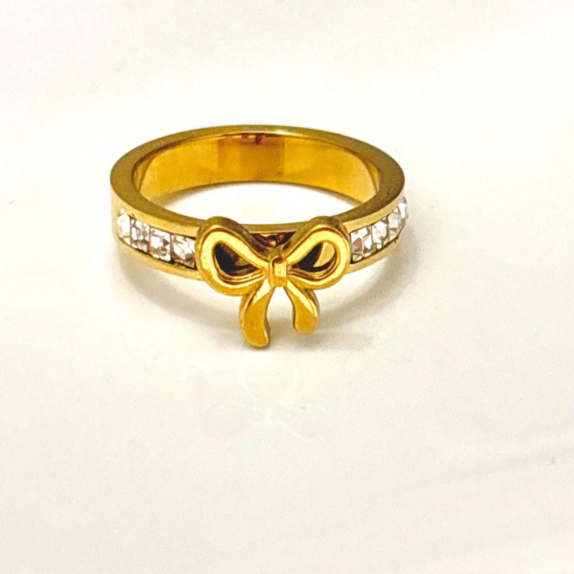 Bow Glitz Ring