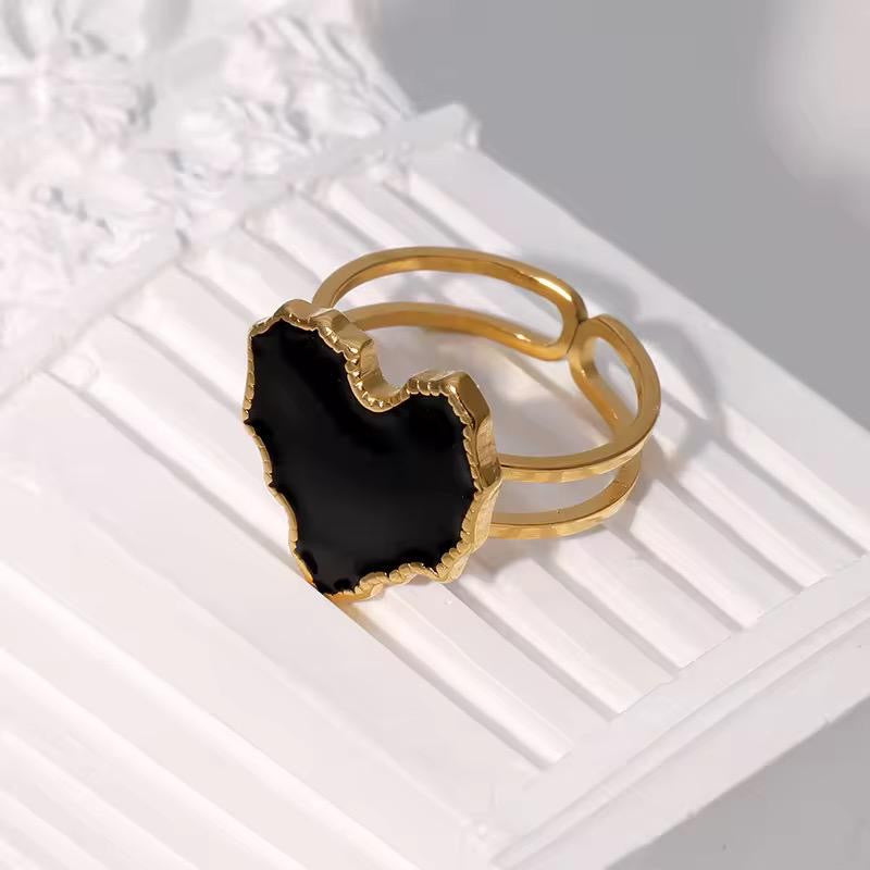 Julie Heart Ring- Black