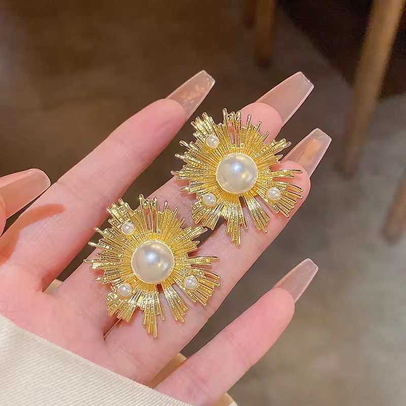 Dynasty Pearl Statement Studs