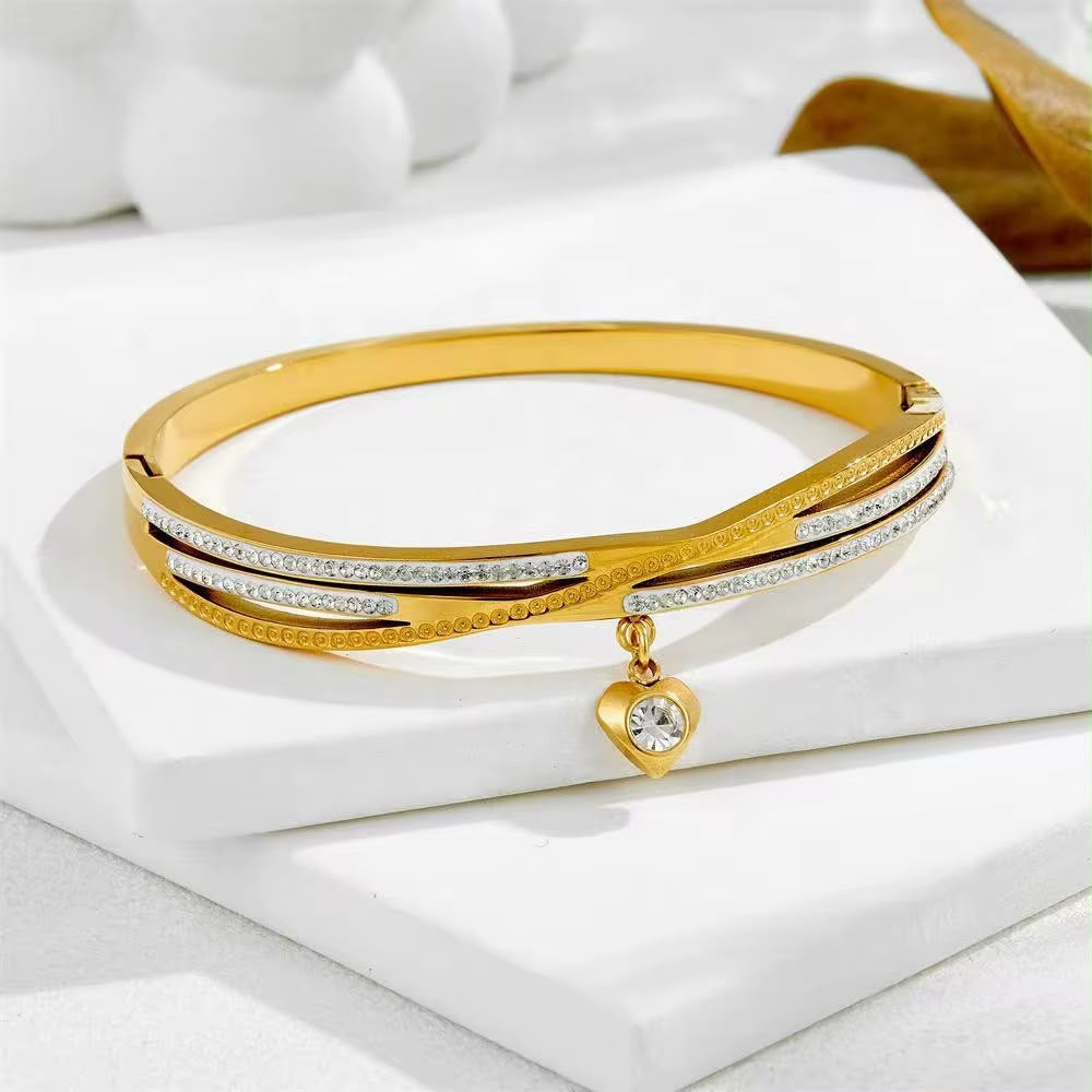 Amour Glitz Charm Bangle