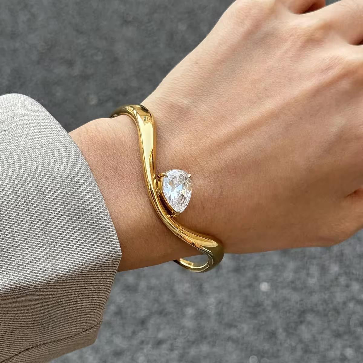 Seraphina Cuff